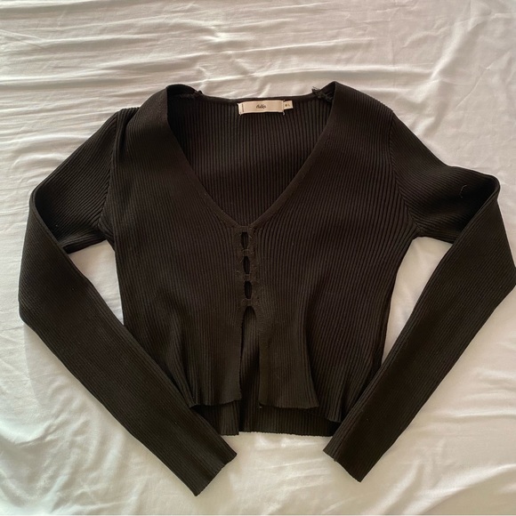 ADIKA Black Long Sleeve Crop Top - Picture 1 of 2